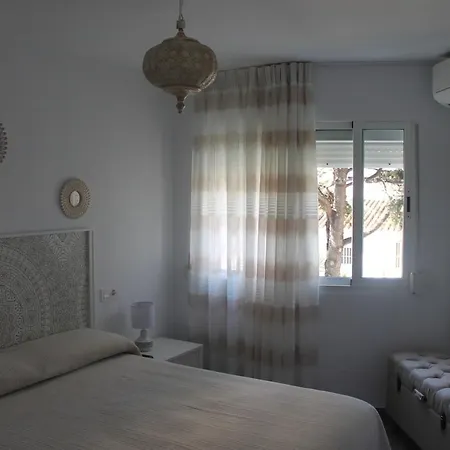 Bonito Ubicado En La Carihuela *