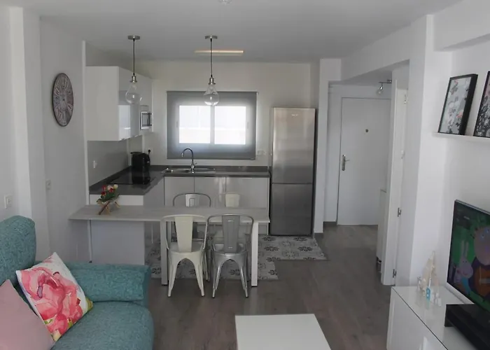 Bonito Ubicado En La Carihuela Apartamento *